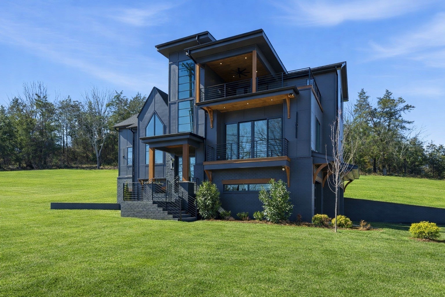 Photo of Listing #3133876