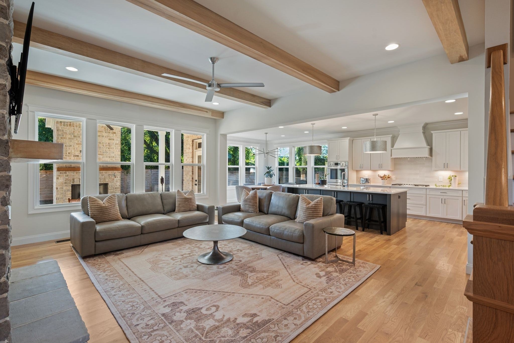 Photo of Listing #3133891