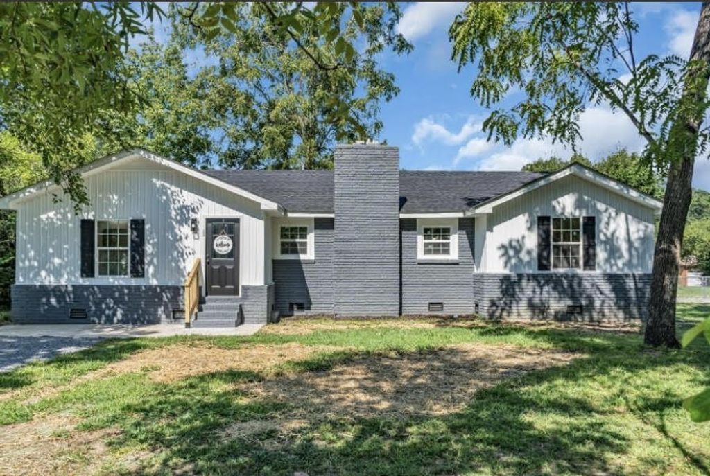 208 Bragg Cir, Tullahoma
