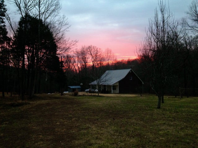 7061 E Plunders Creek Rd, Dickson