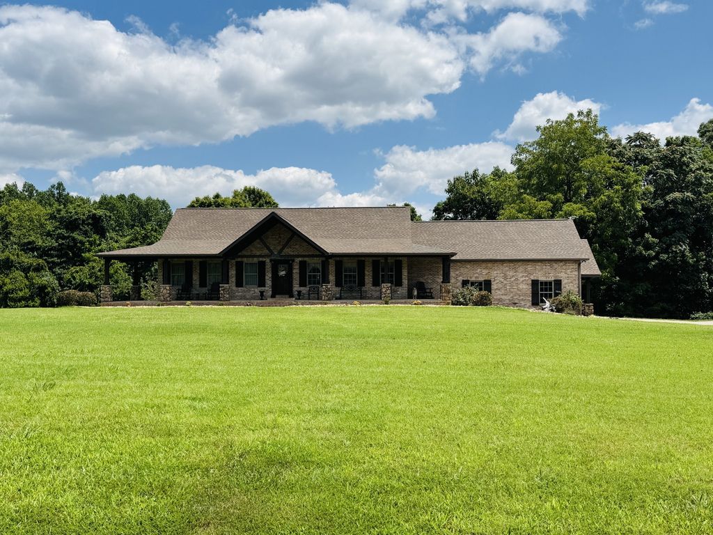 375 Autumn Ridge Ln, Lafayette
