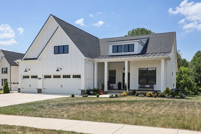 7708 Woodford Dr, Fairview