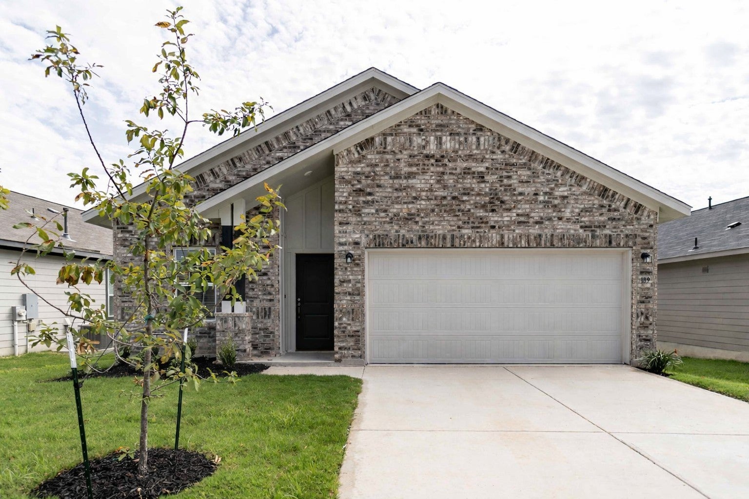 Photo of Listing #3134977