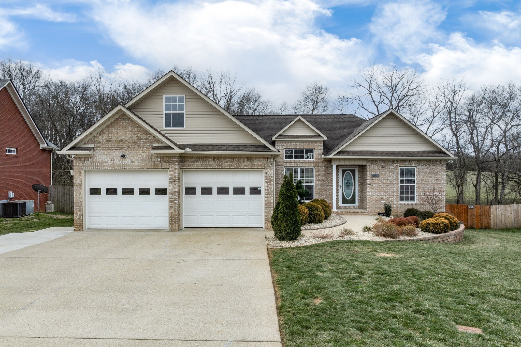 Photo of Listing #3135093