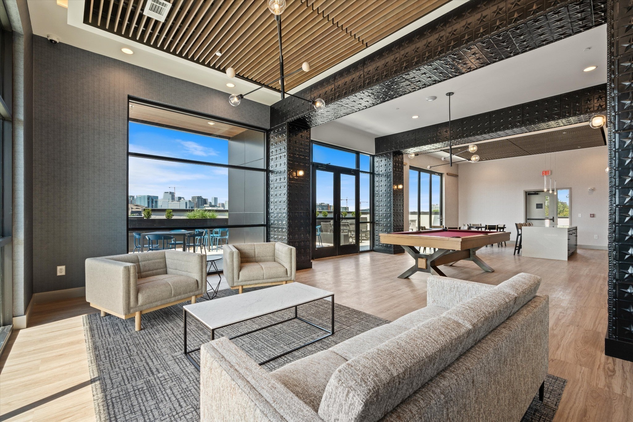 Photo of Listing #3135397