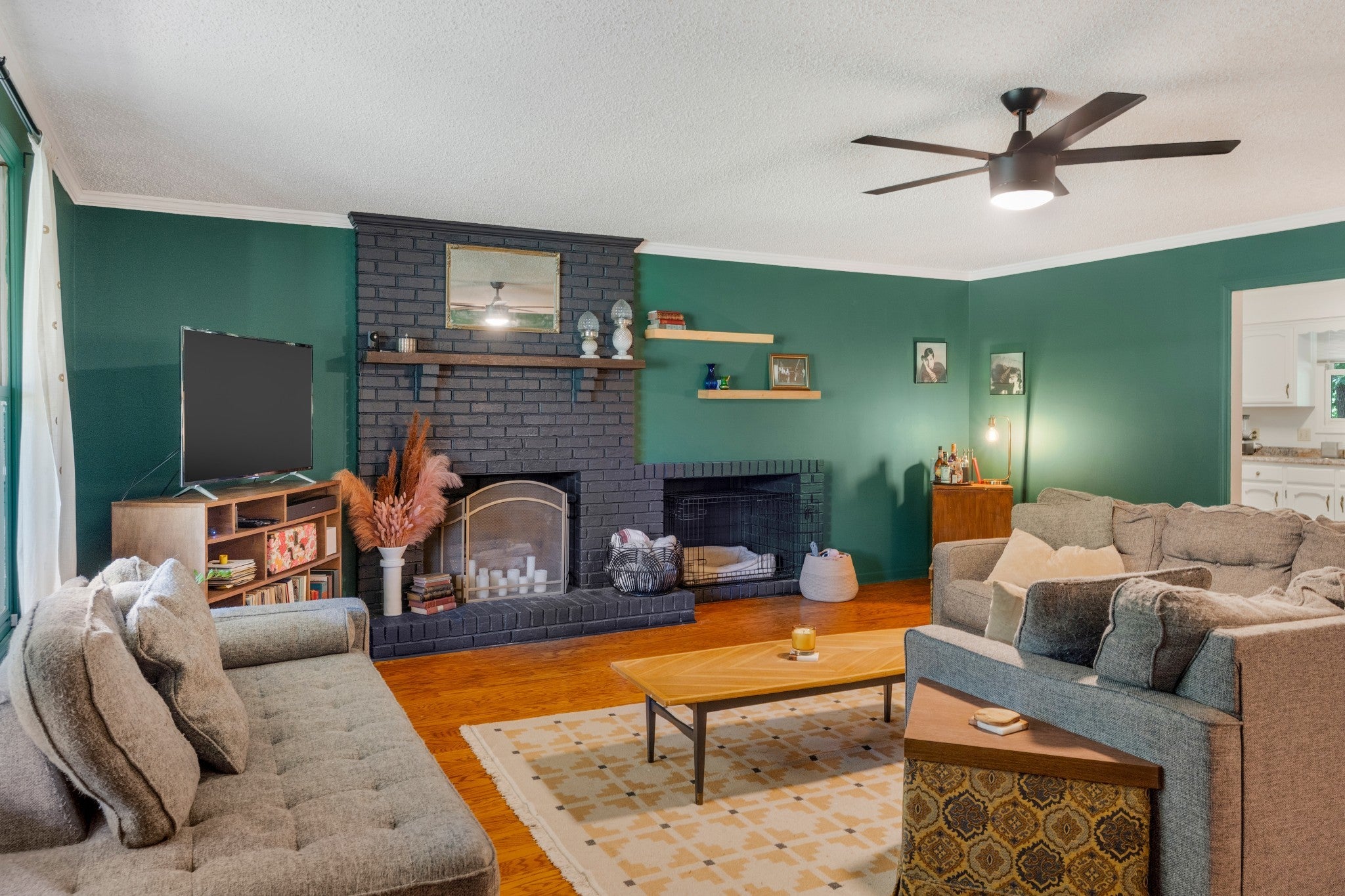 Photo of Listing #3135430