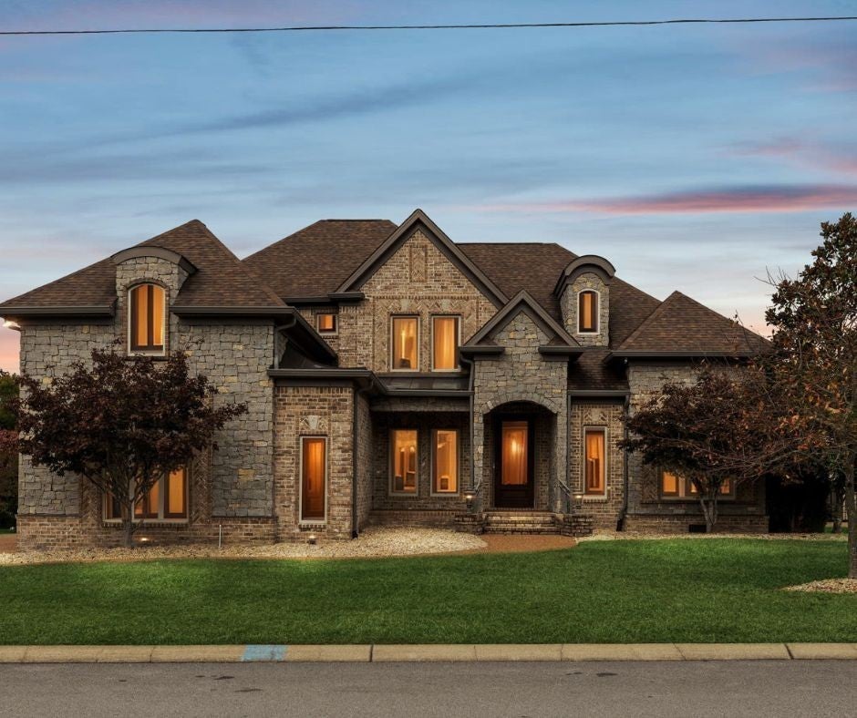 Photo of Listing #3135442