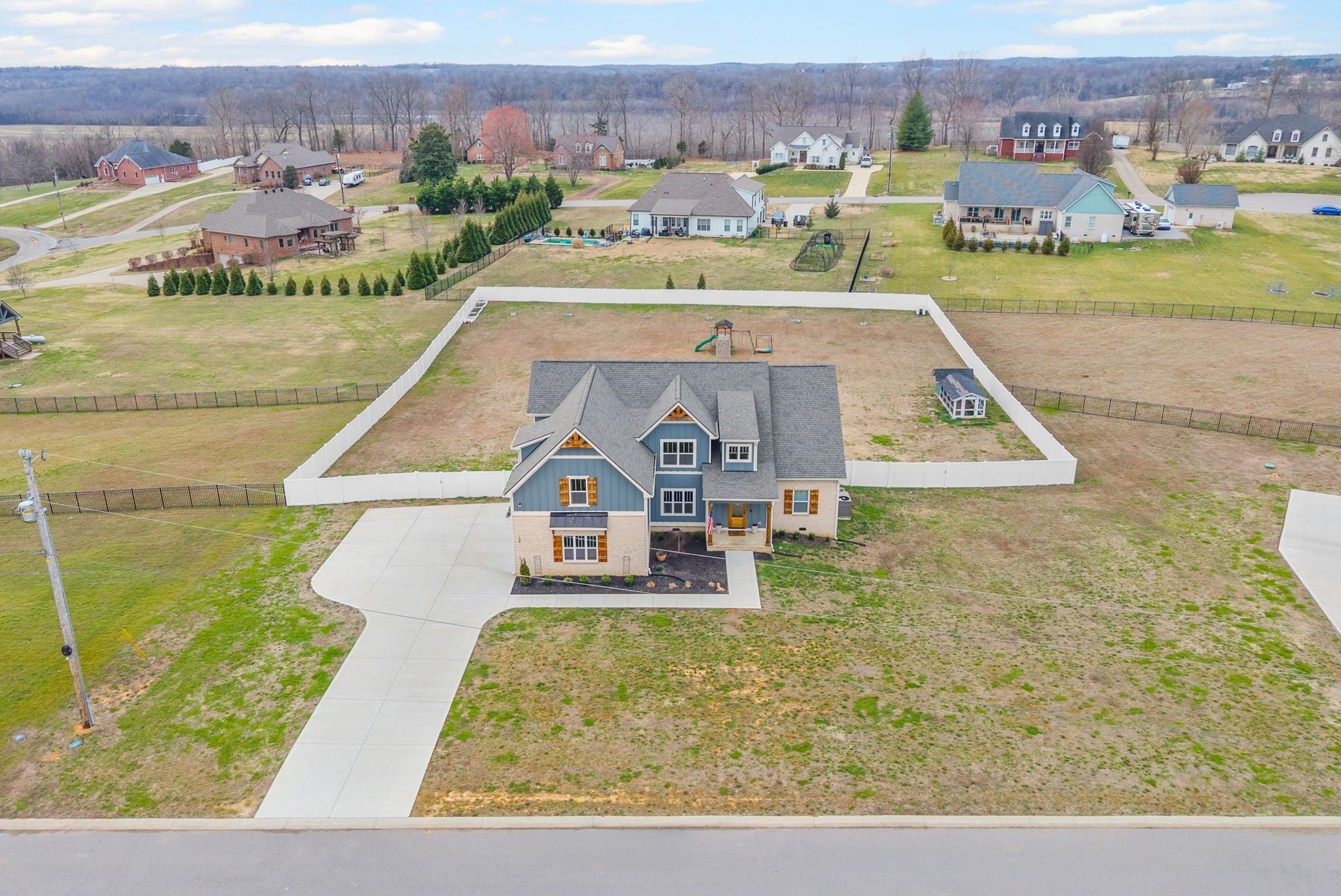 Photo of Listing #3135526