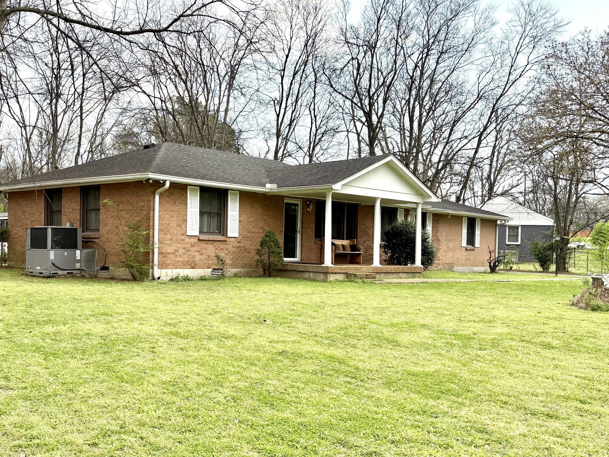 Photo of Listing #3135539