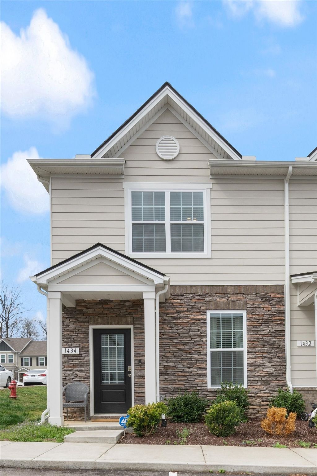 1434 Walker Way, Columbia