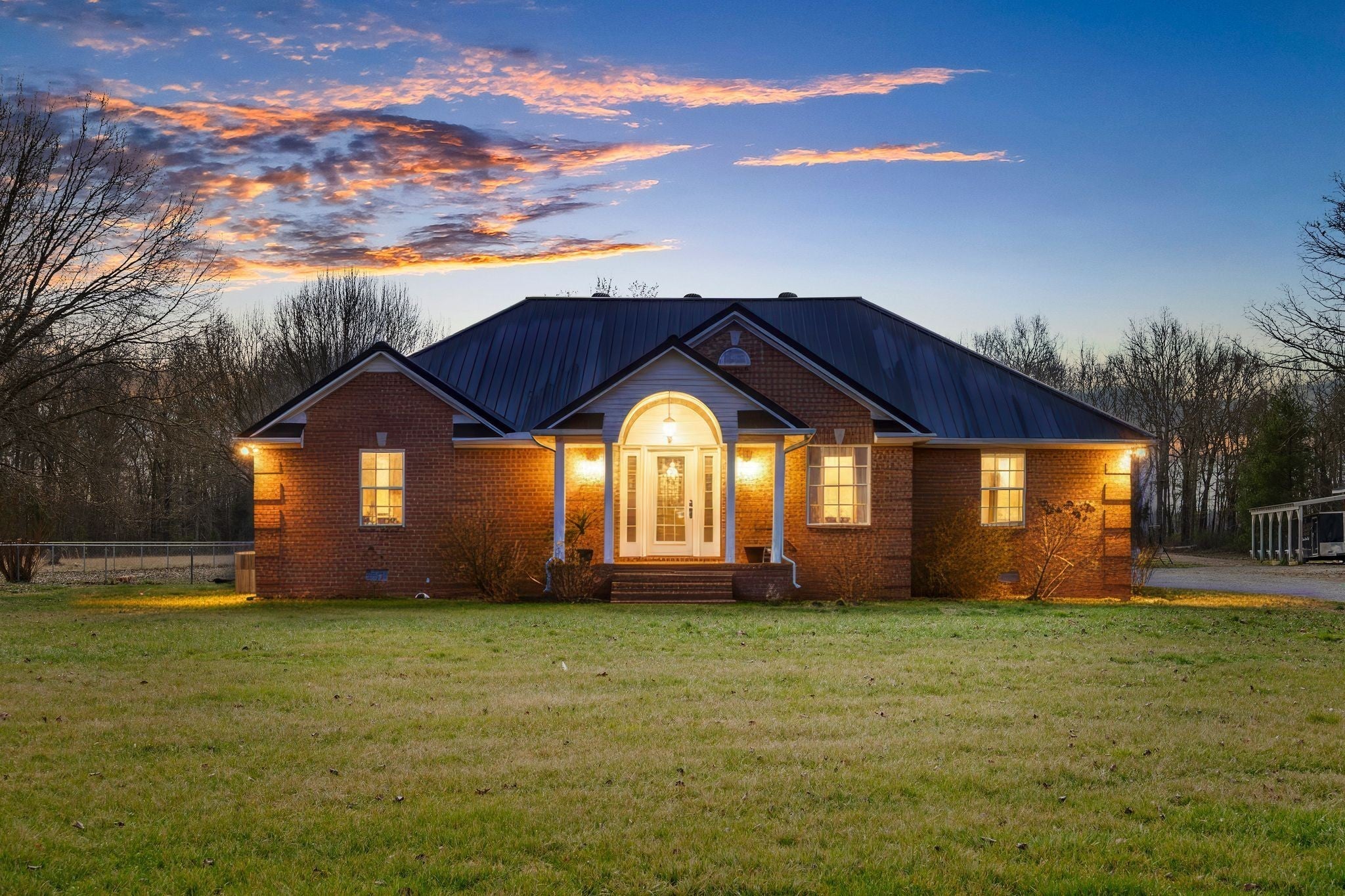 Photo of Listing #3135552