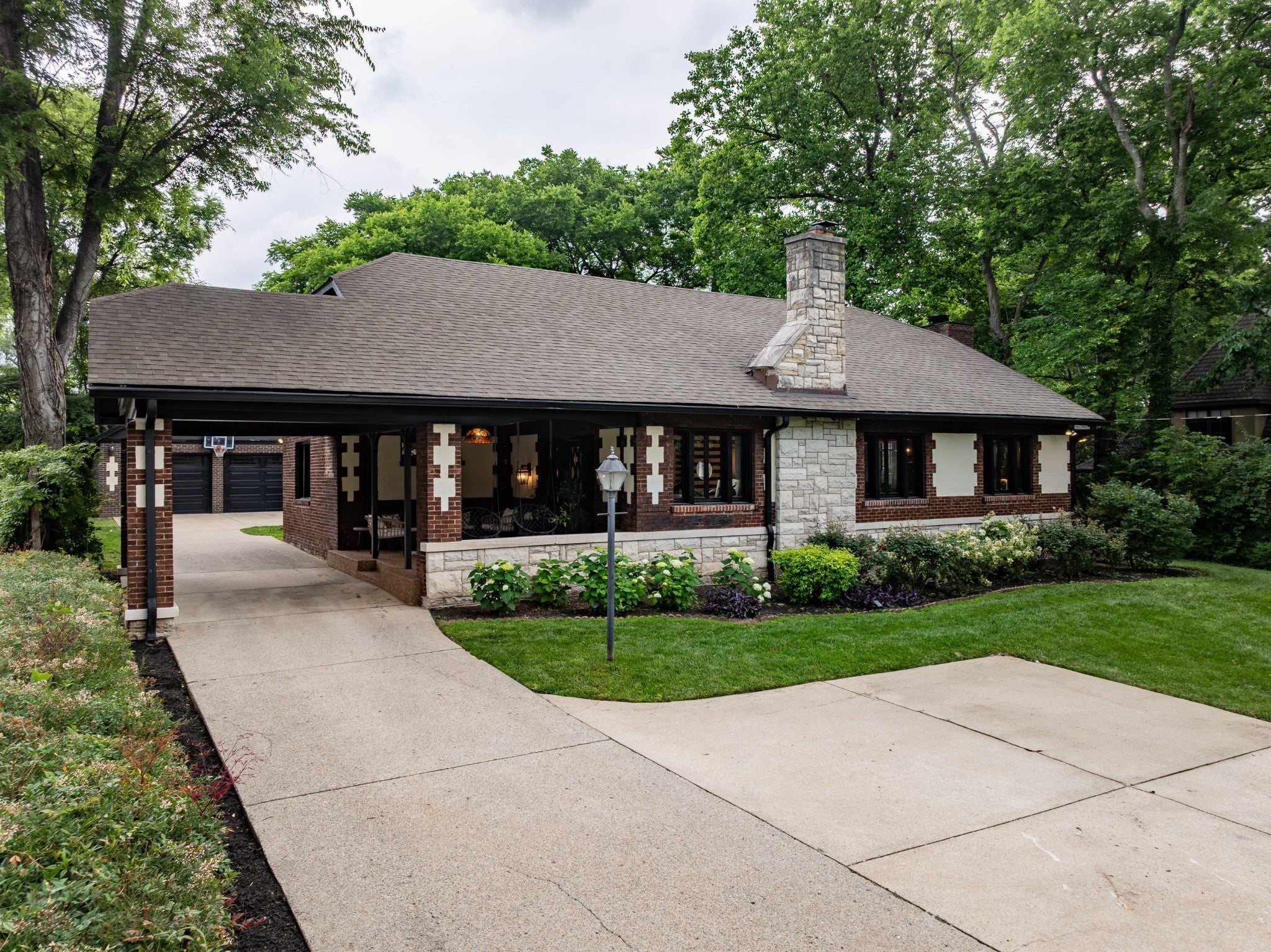 Photo of Listing #3135602