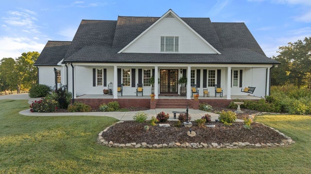 1421 Lawrence Ln, Springfield