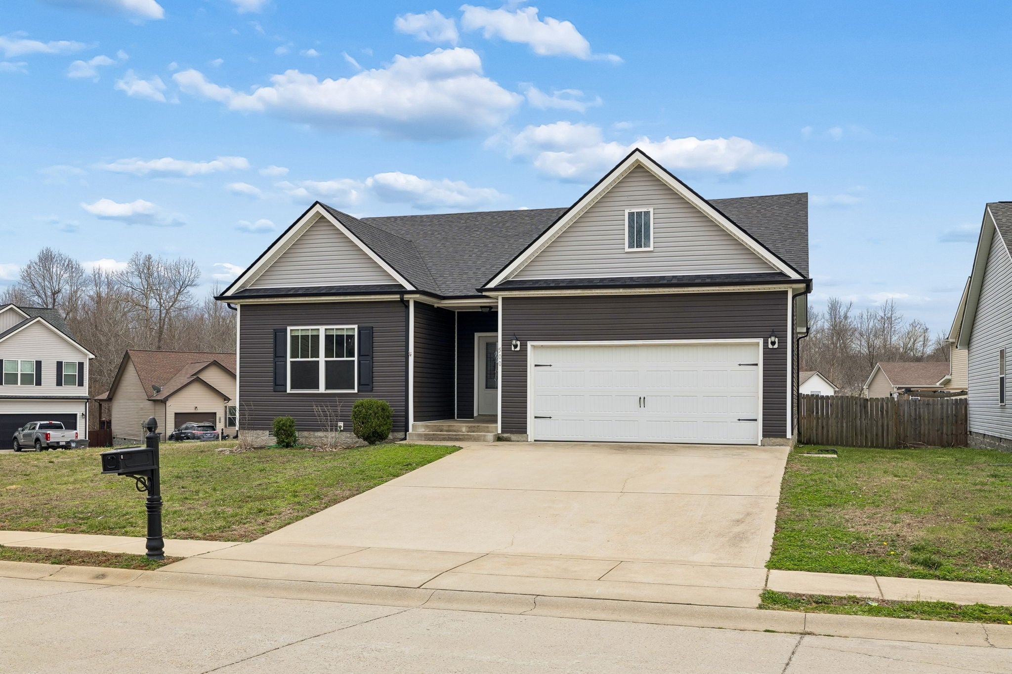 Photo of Listing #3135816