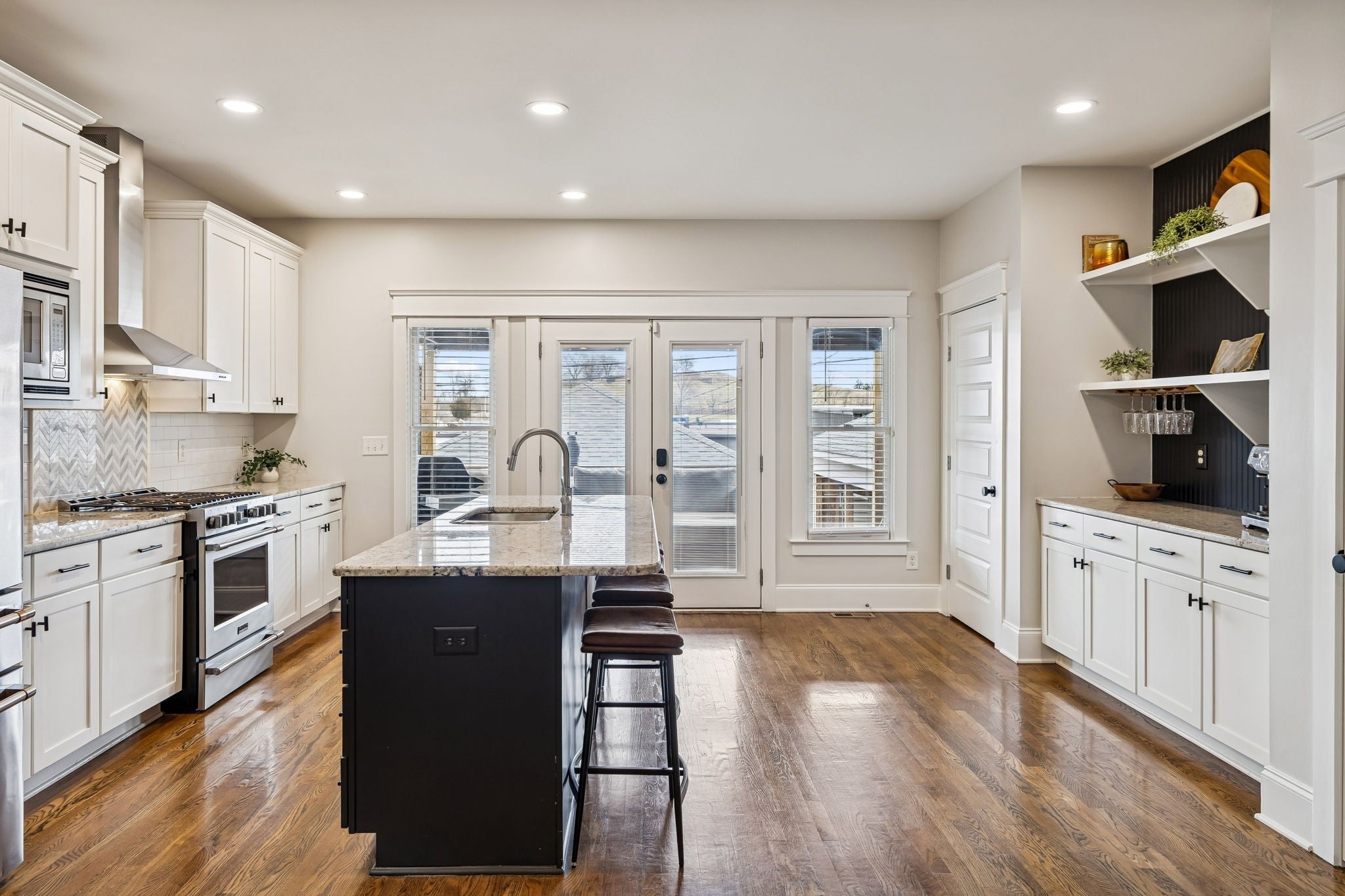 Photo of Listing #3135841