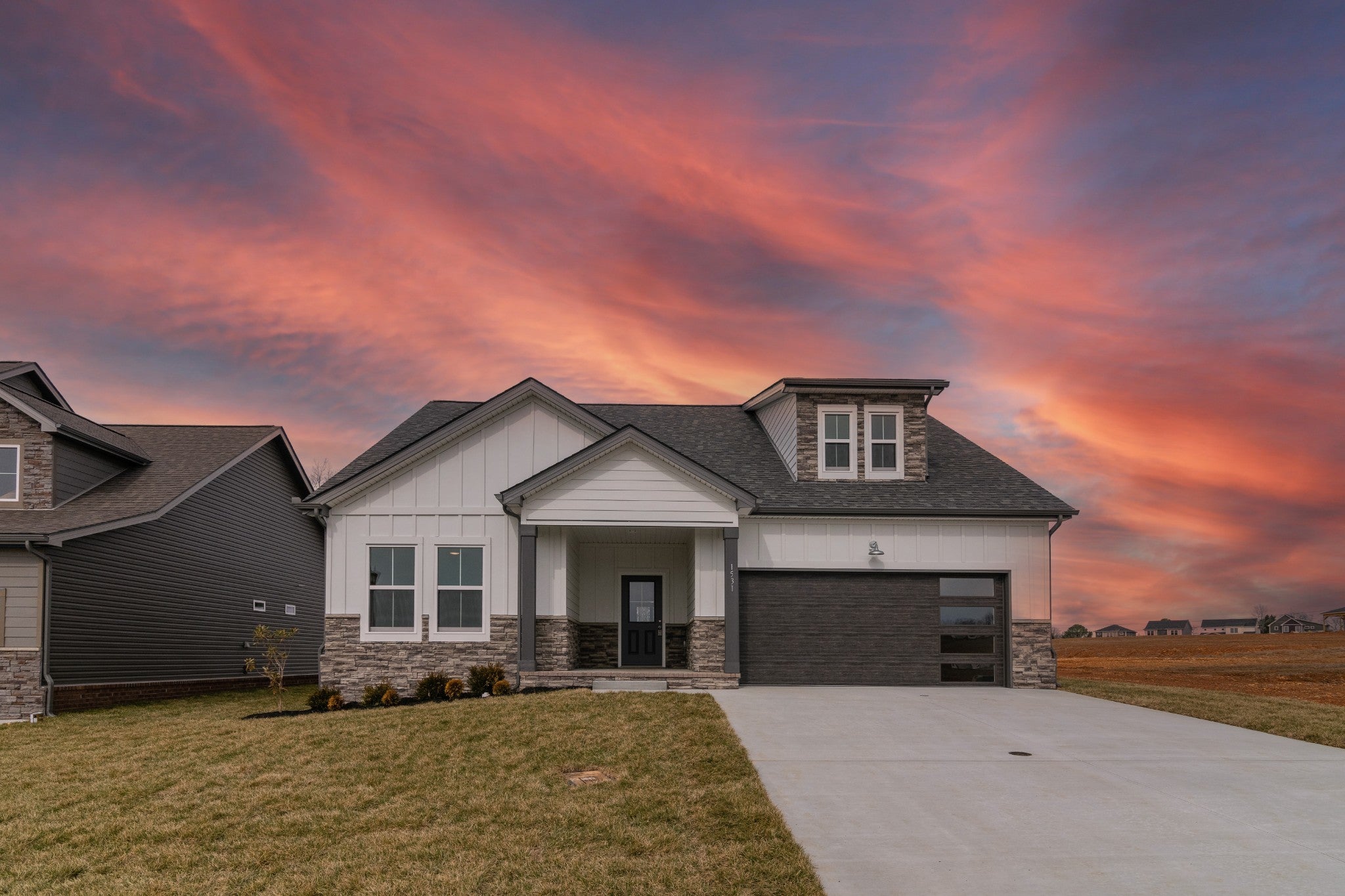 Photo of Listing #3135894