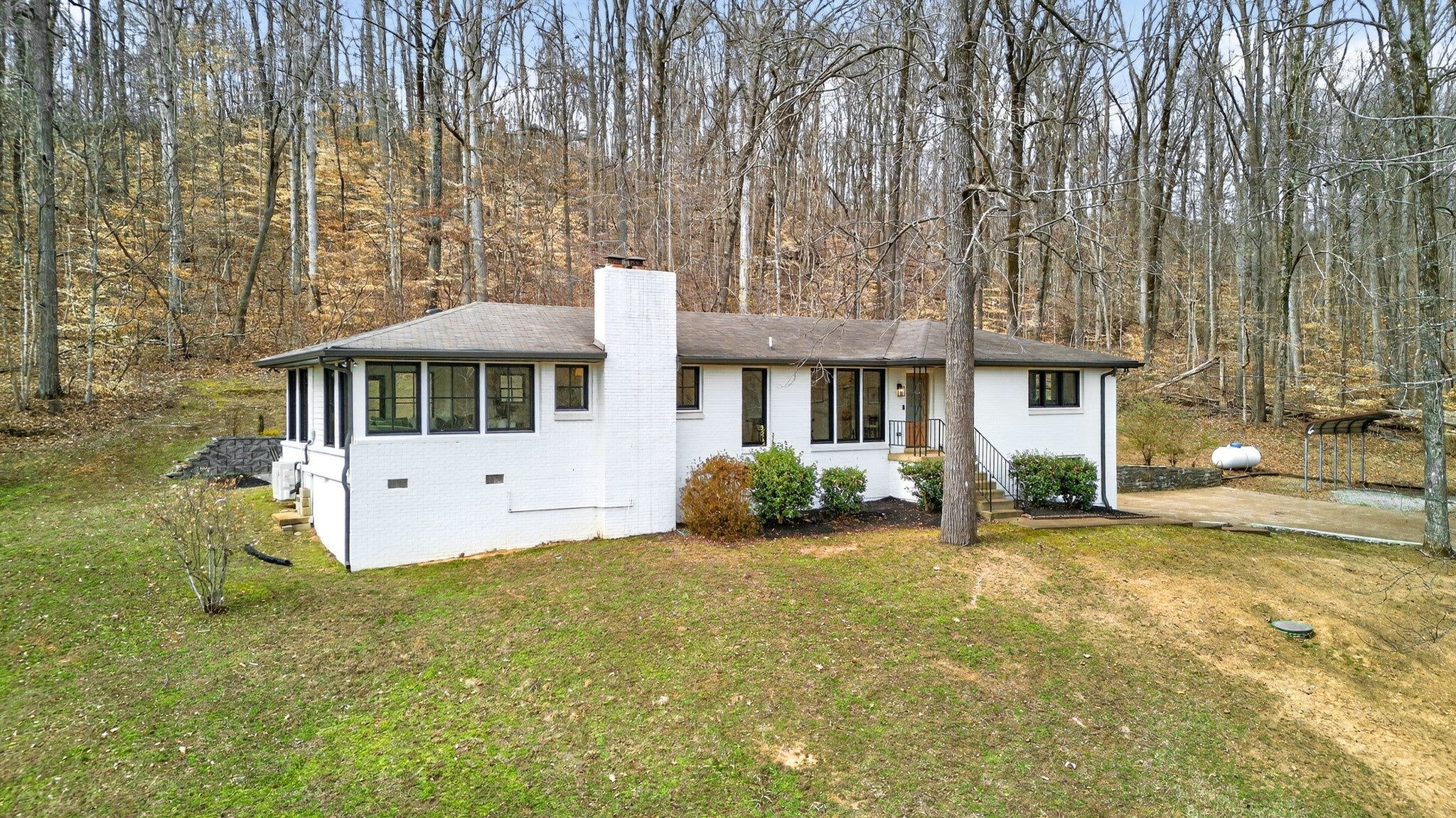 Photo of Listing #3135921