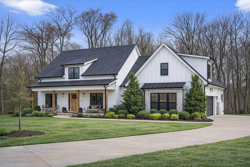 1611 Rosebury Ln, Clarksville