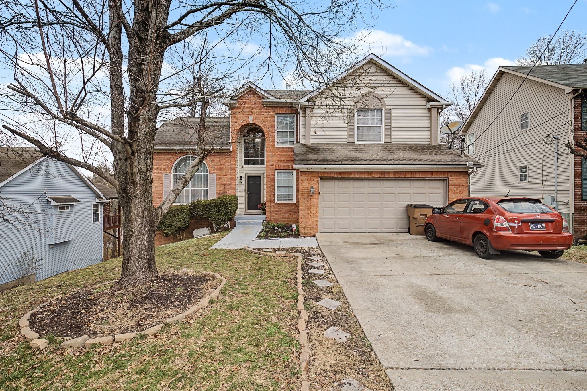 Photo of Listing #3136100