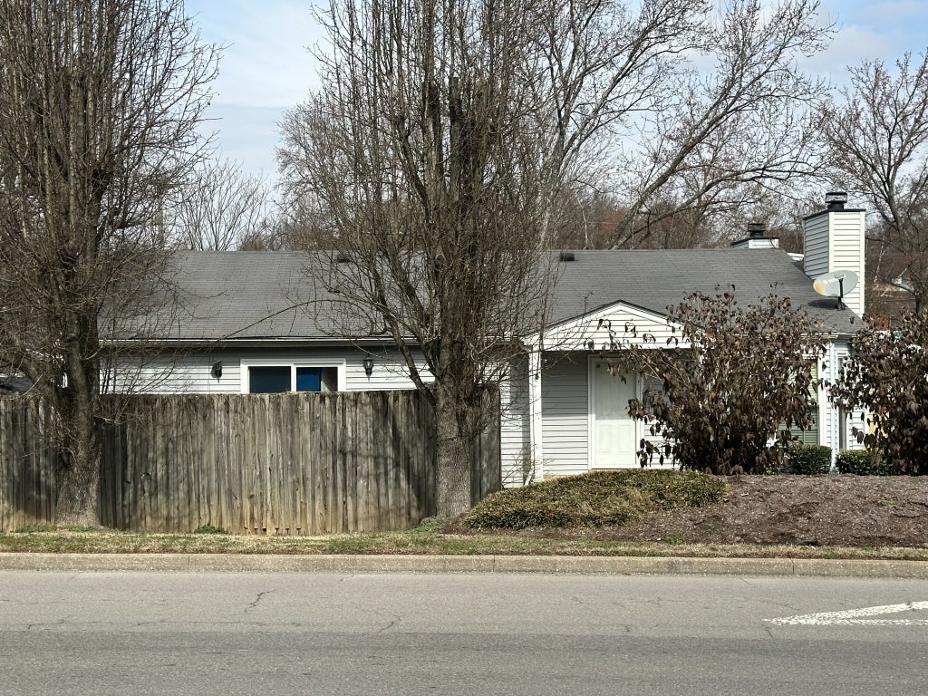 901 Patio Dr, Nashville