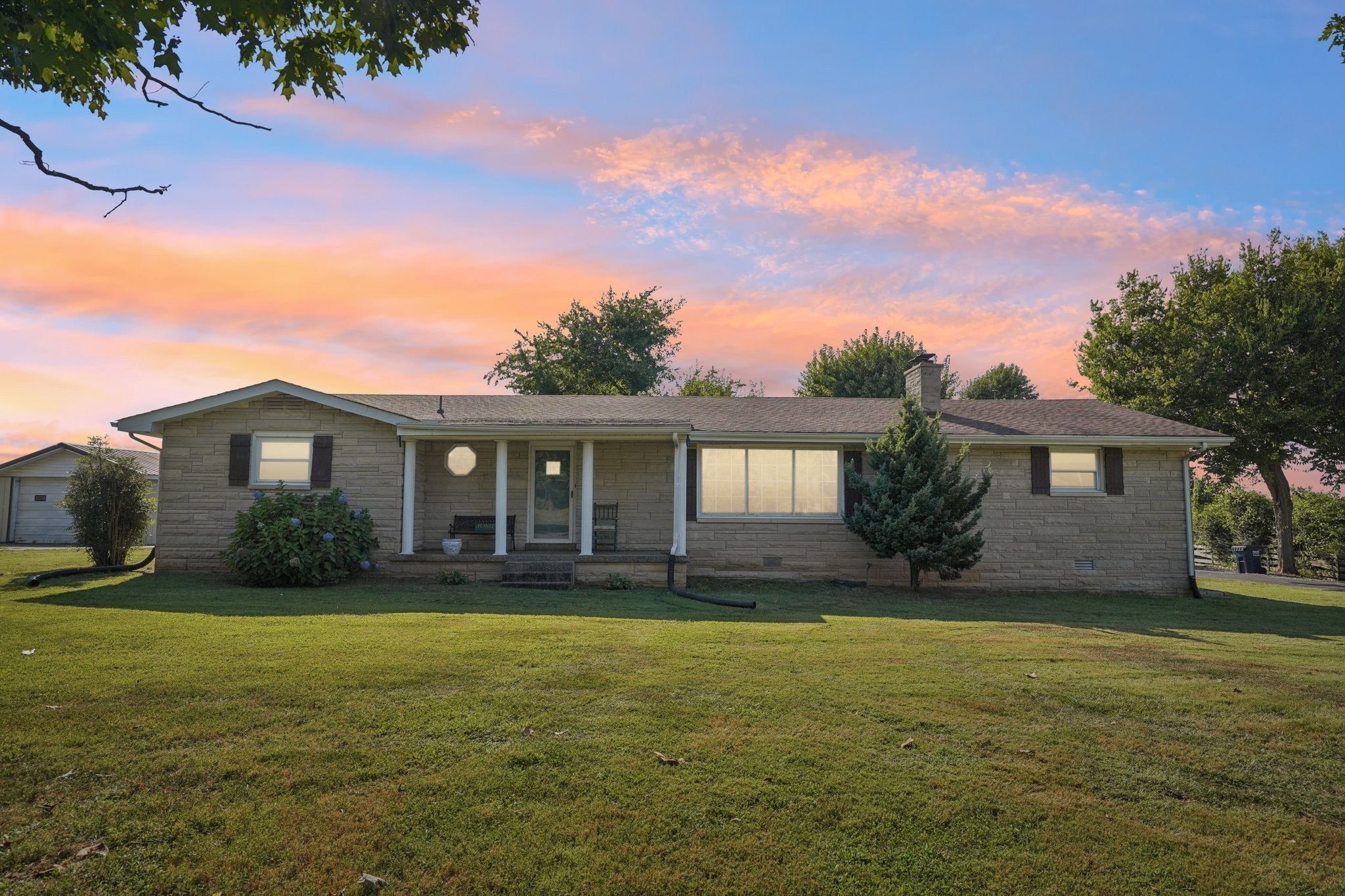 Photo of Listing #3136185