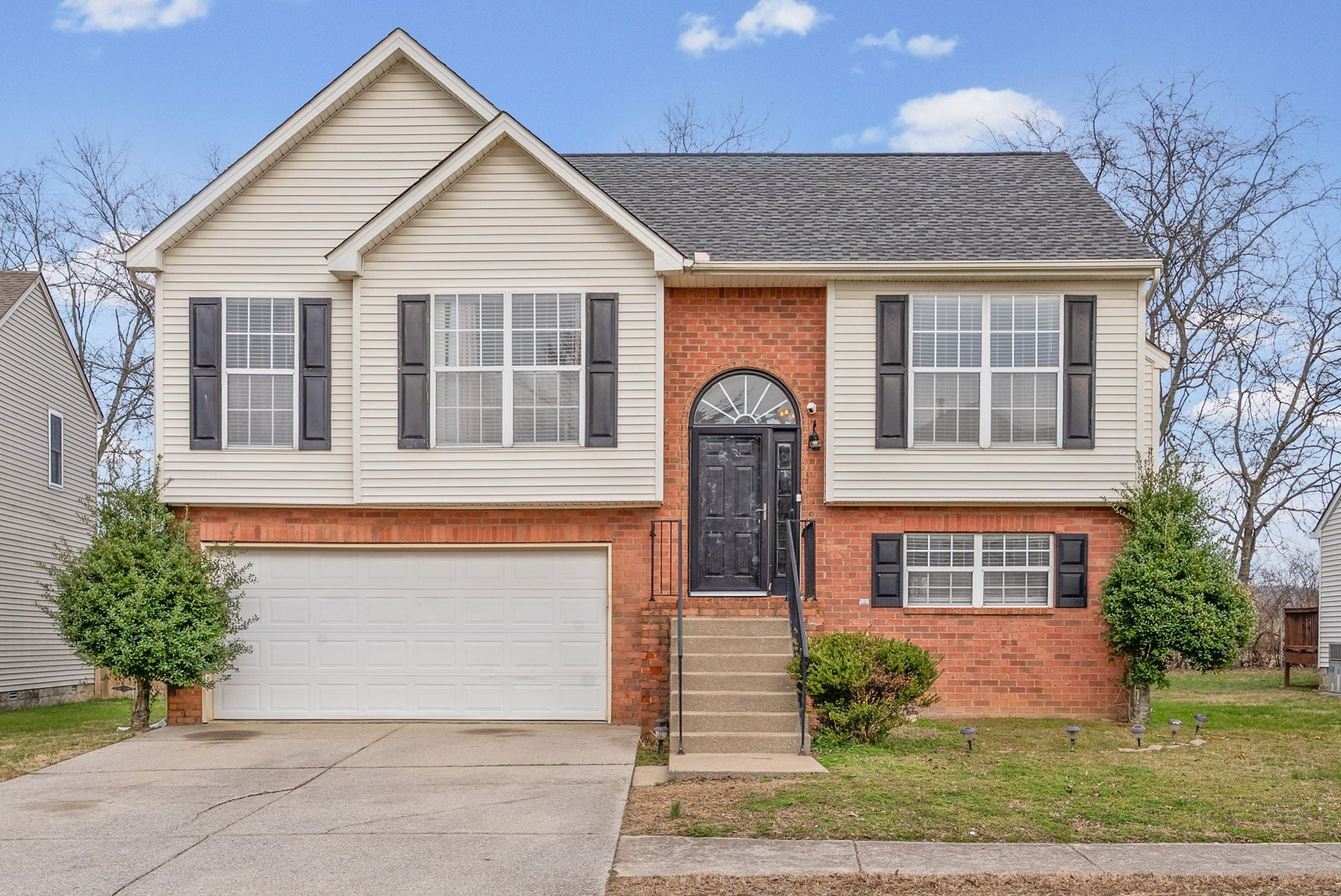 Photo of Listing #3136282