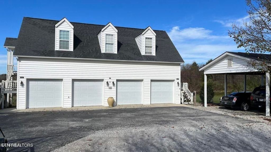 5163 Peavine Rd, Crossville