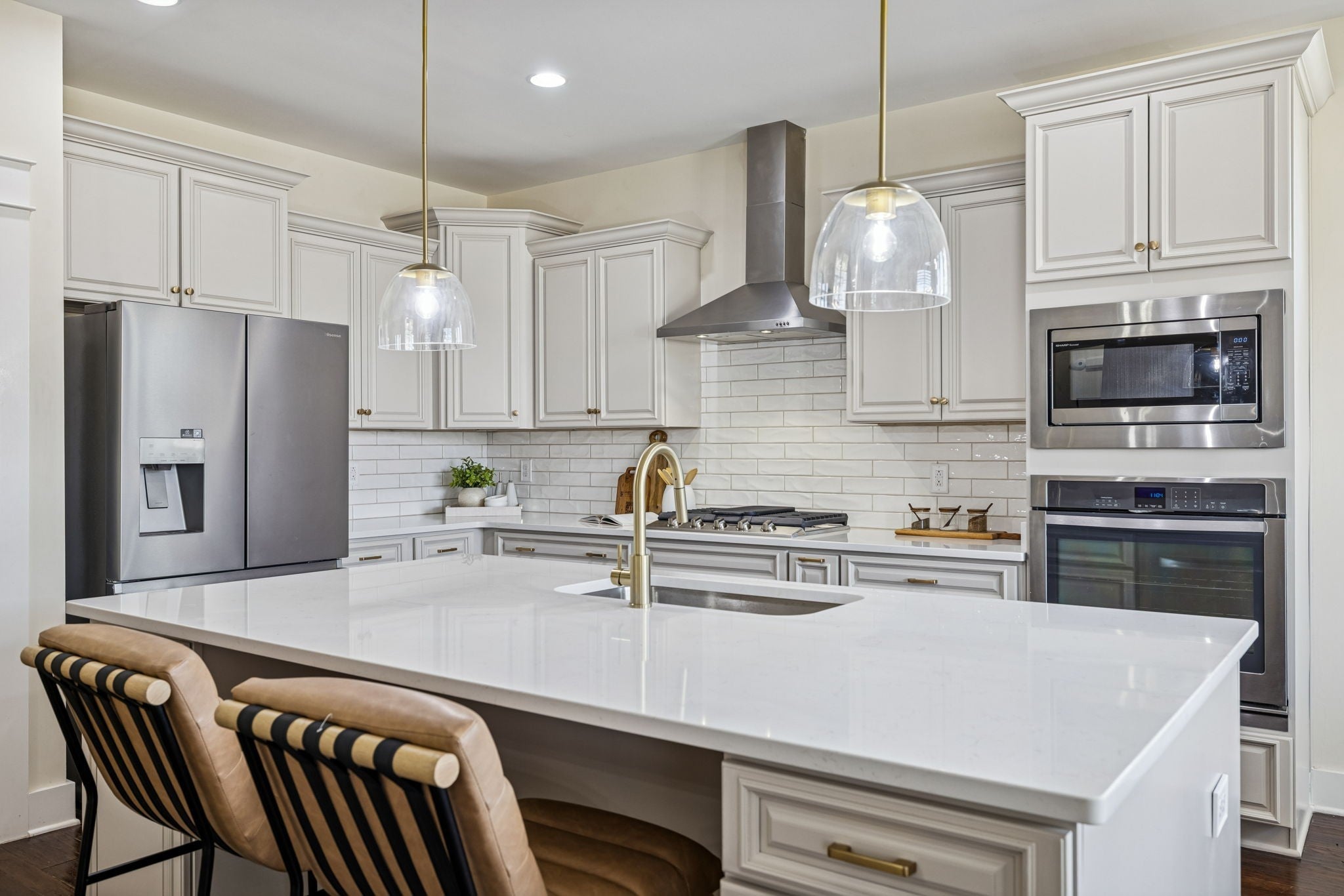 Photo of Listing #3136345