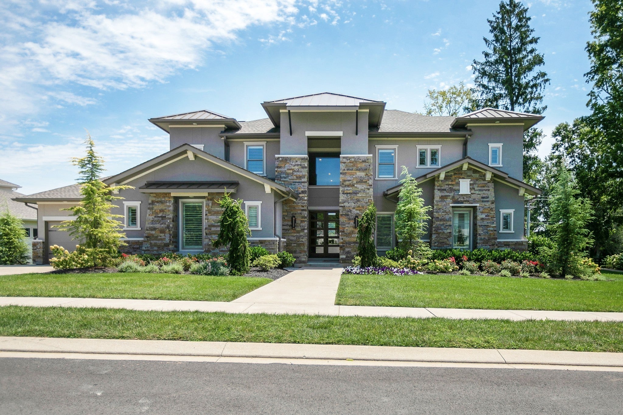 Photo of Listing #3136392