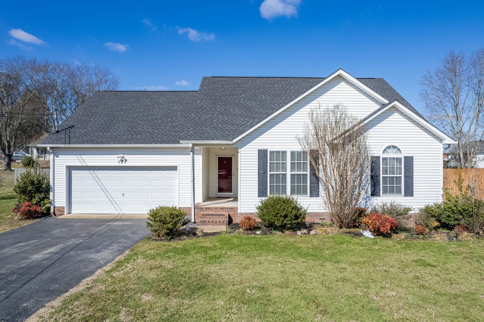 Photo of Listing #3136560