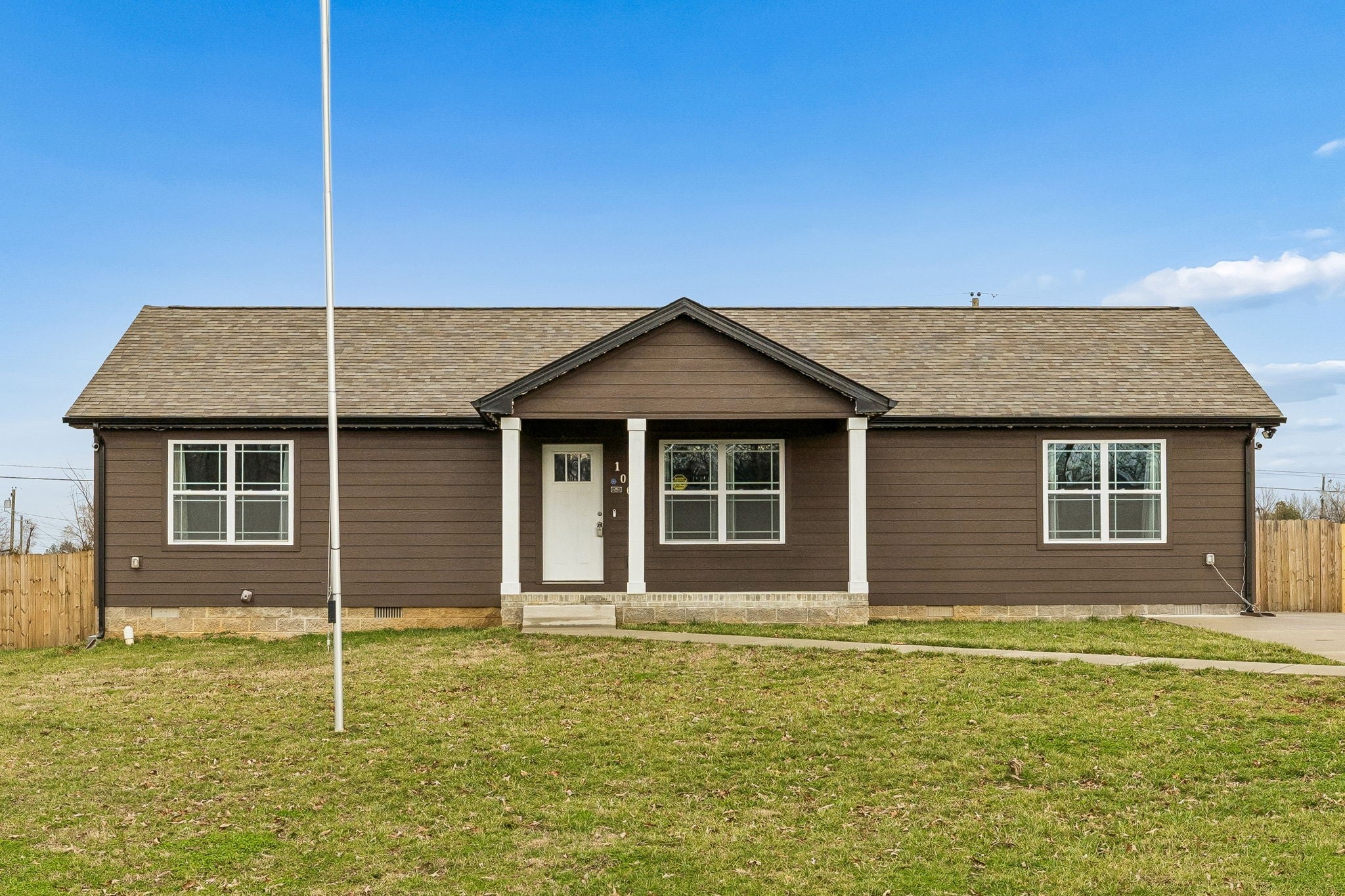 Photo of Listing #3136582