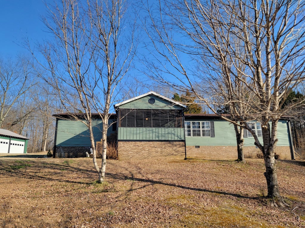 220 Carmak Adkins Ln, Erin