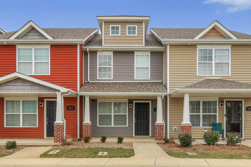 375 Sam Houston Cir, Clarksville