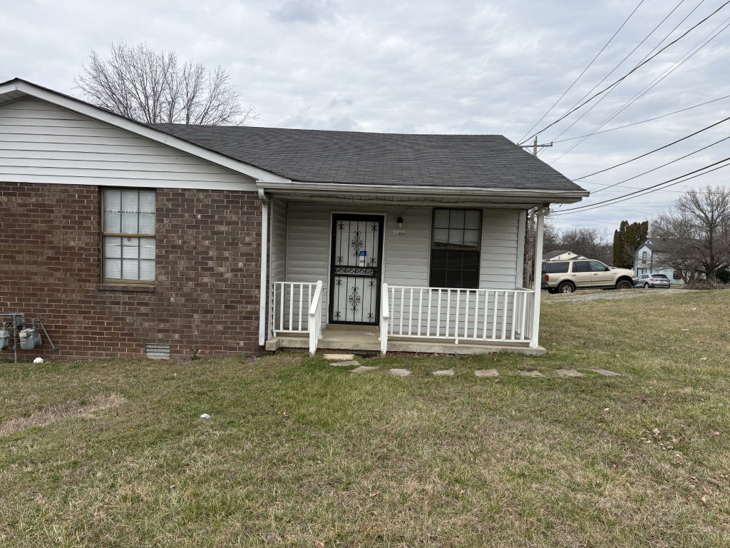 1300 Bellshire Dr, Nashville