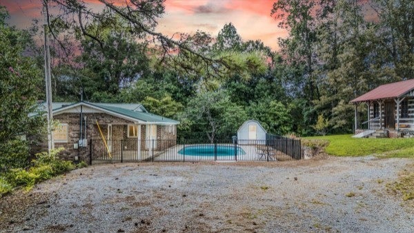 Photo of Listing #3136695