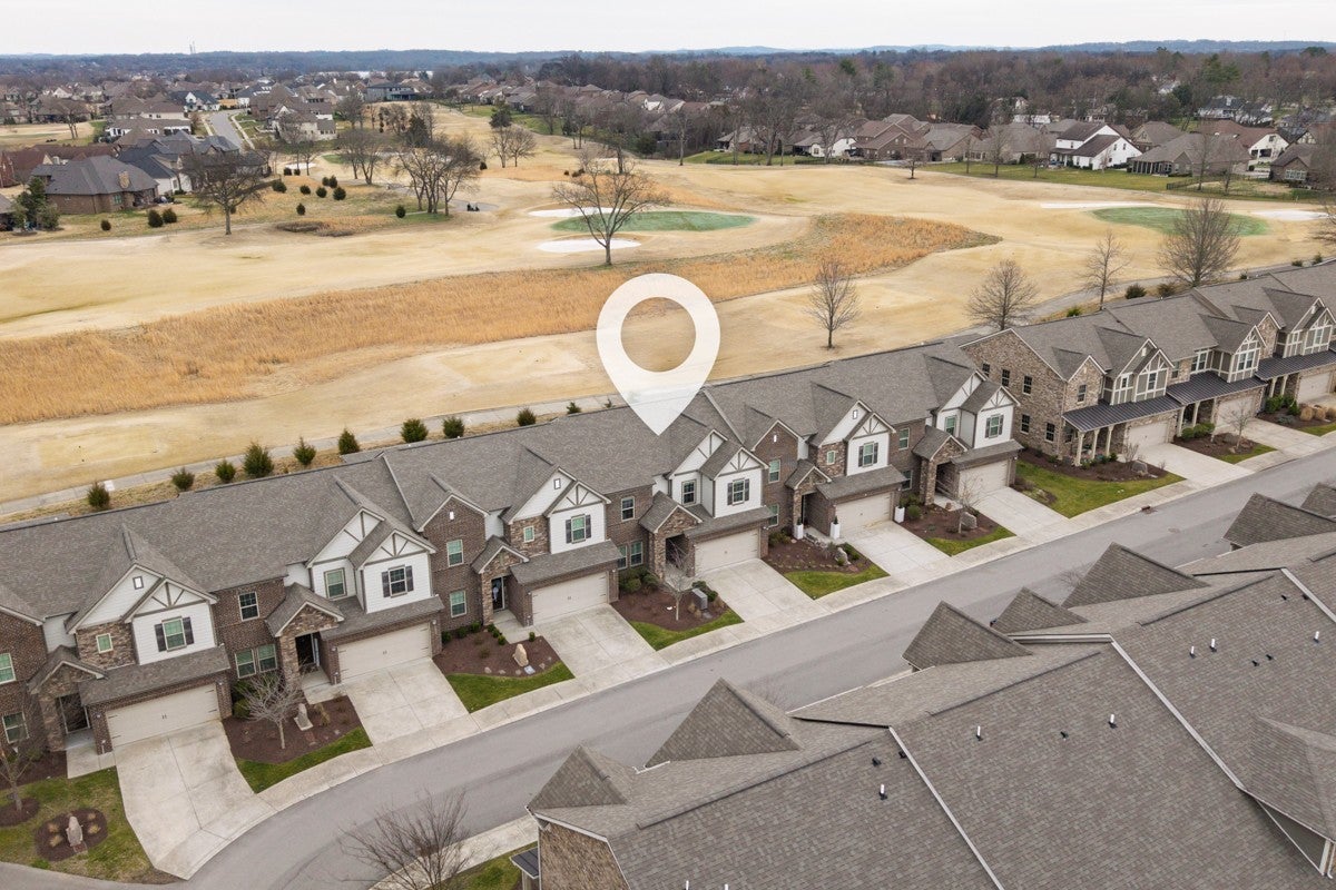 Photo of Listing #3136759