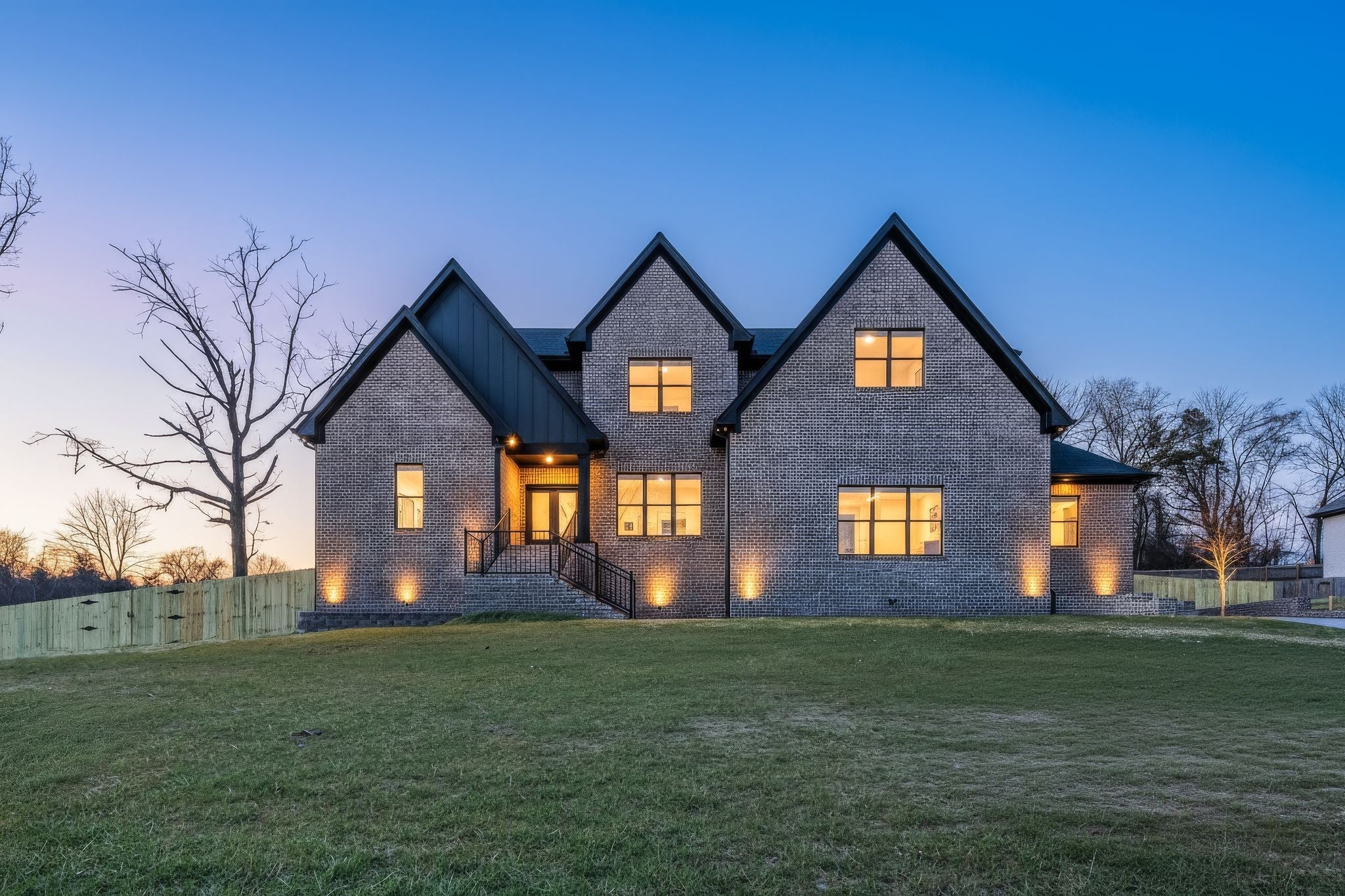 Photo of Listing #3136766