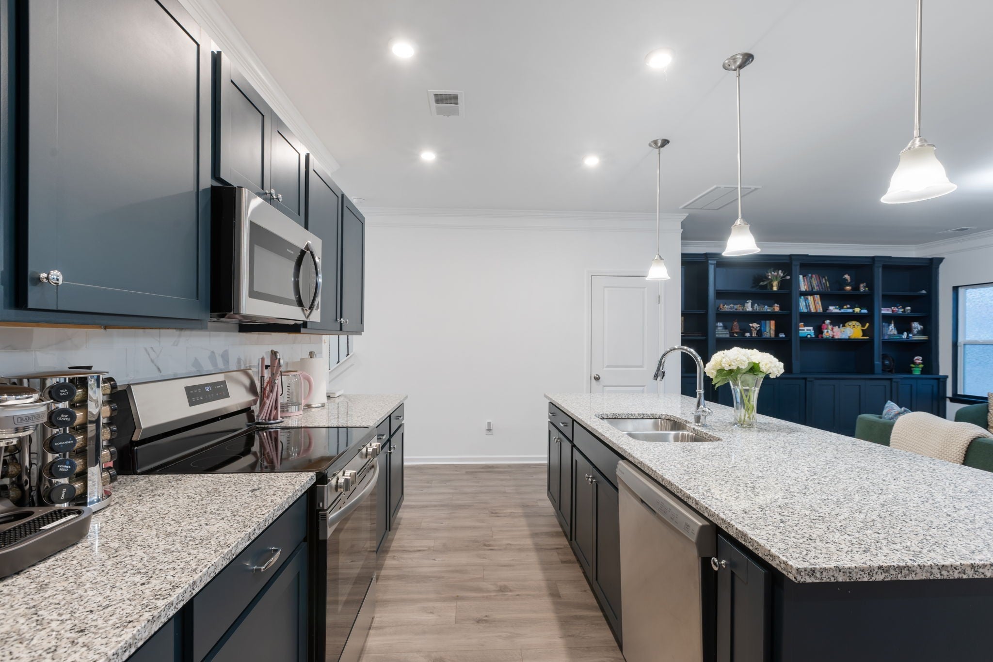 Photo of Listing #3136946