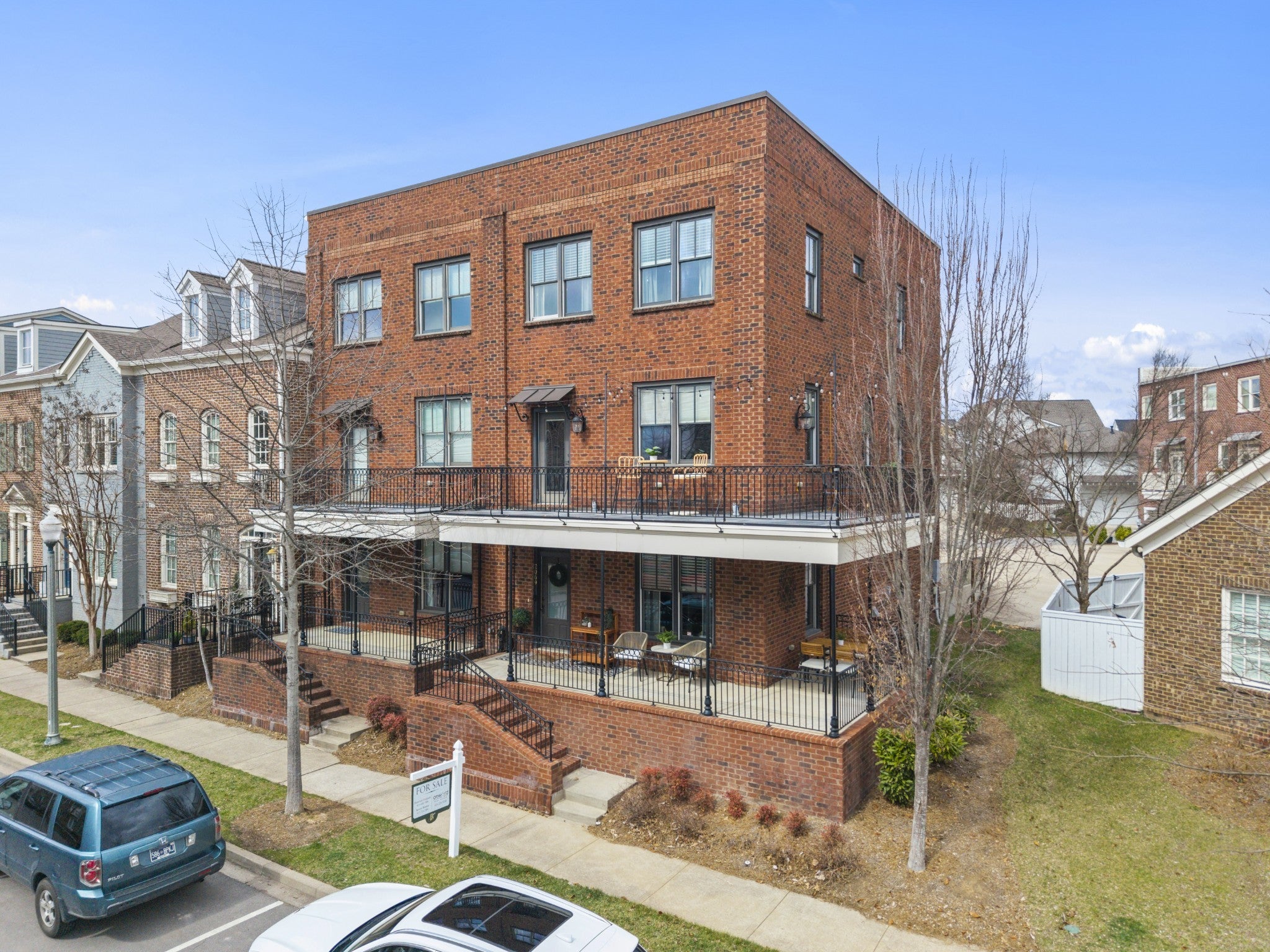 Photo of Listing #3136976