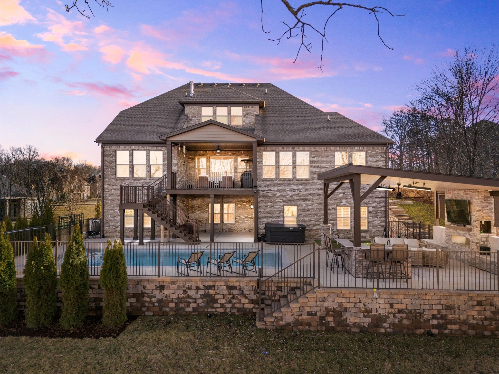 Photo of Listing #3137000