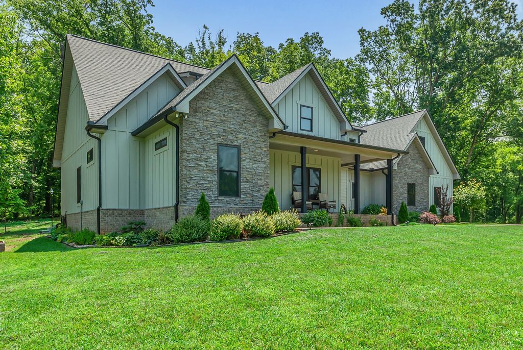 765 Scenic Cir, Pulaski