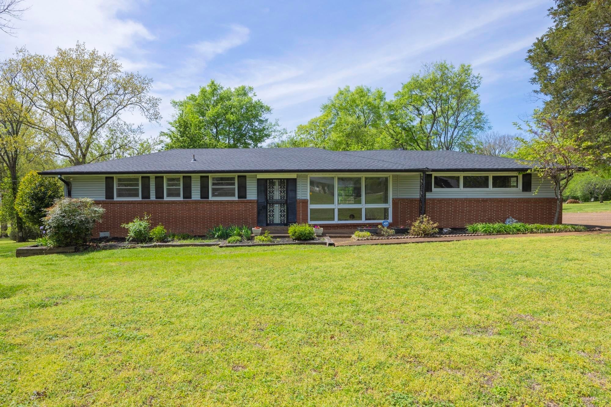 Photo of Listing #3137230