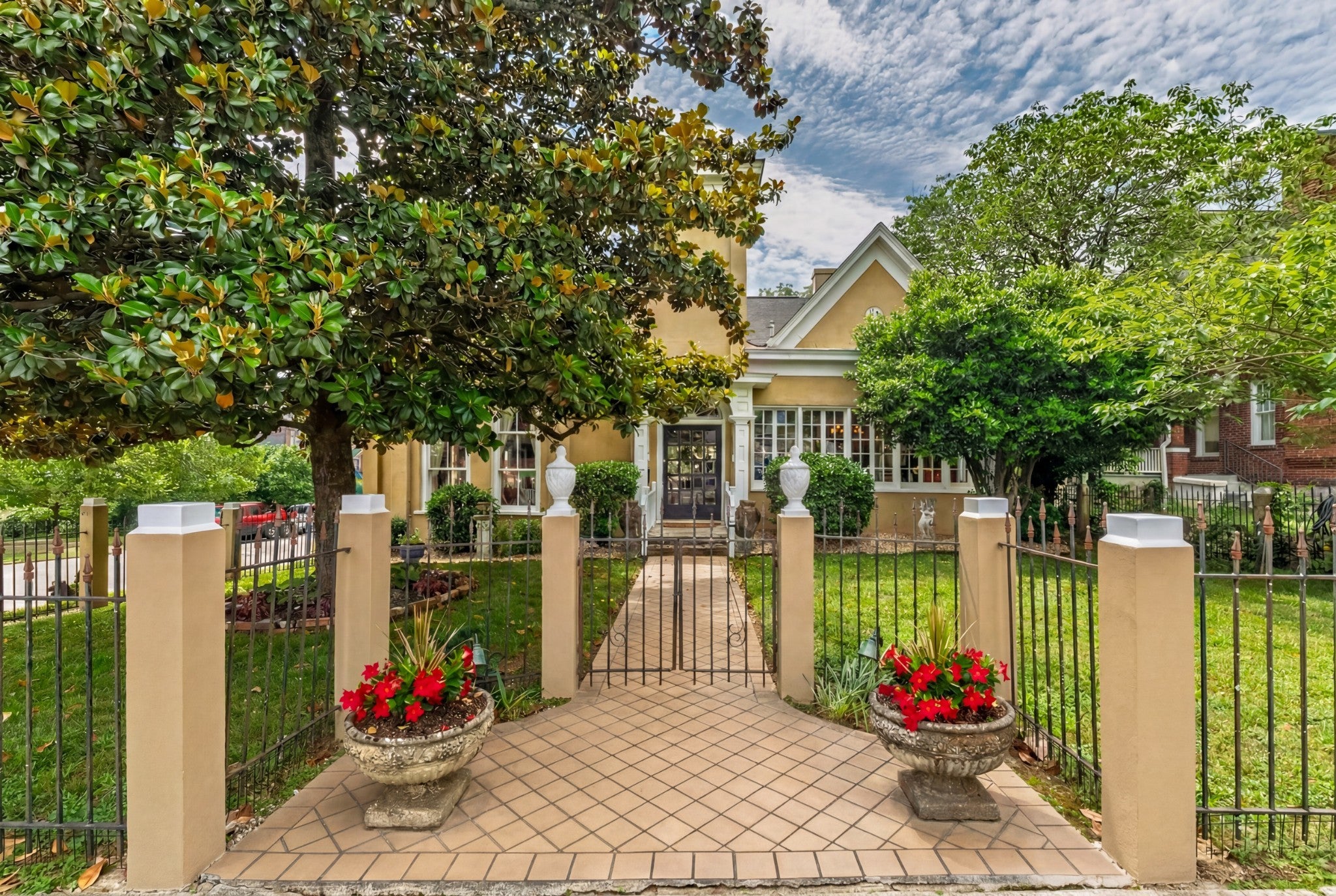 Photo of Listing #3137281