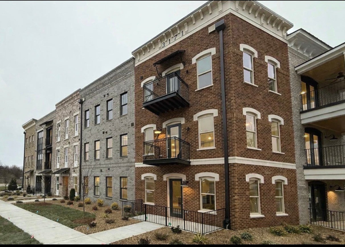 Photo of Listing #3137322