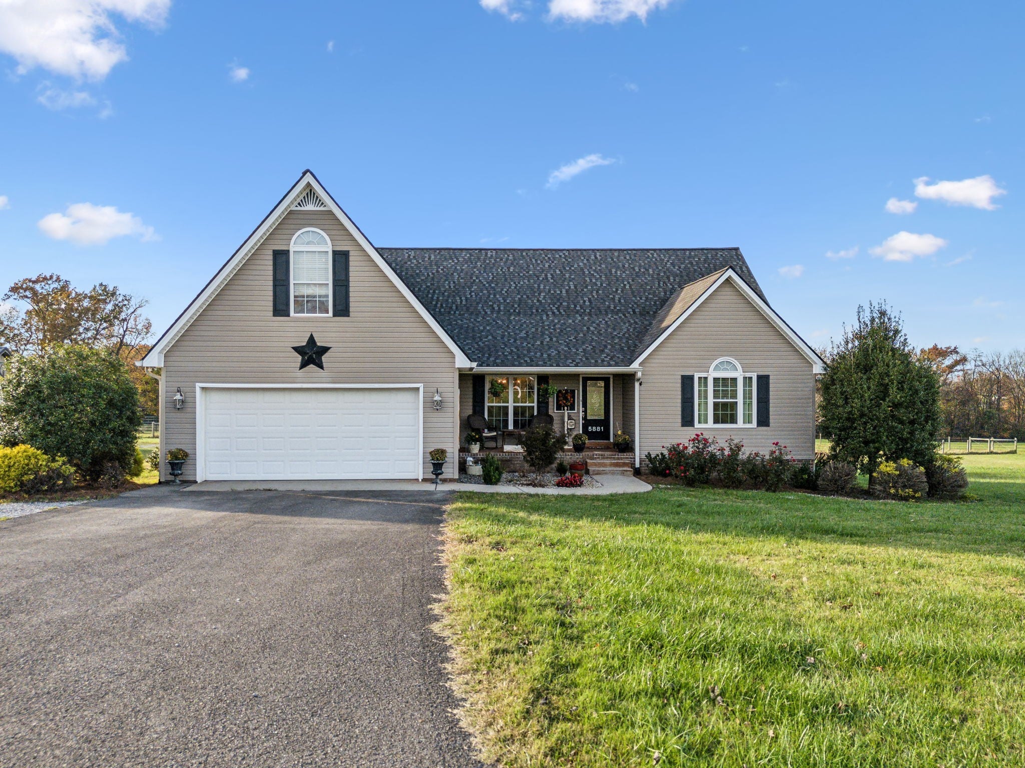 Photo of Listing #3137398