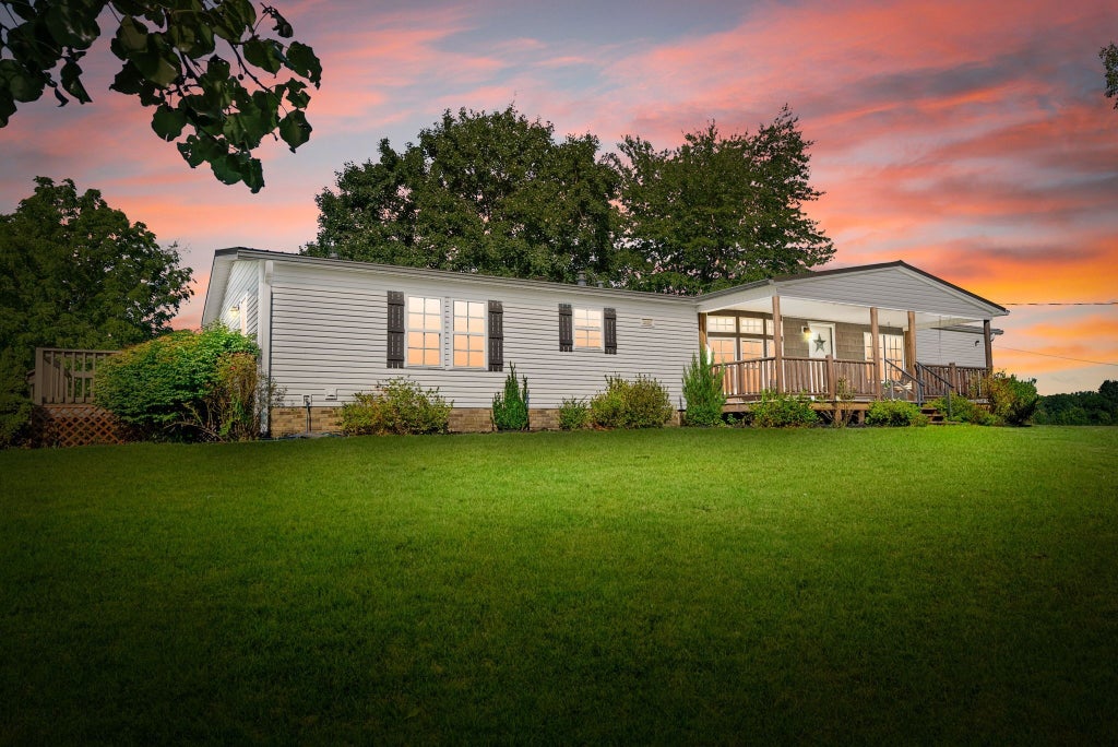 5005 Highway 49 W, Vanleer