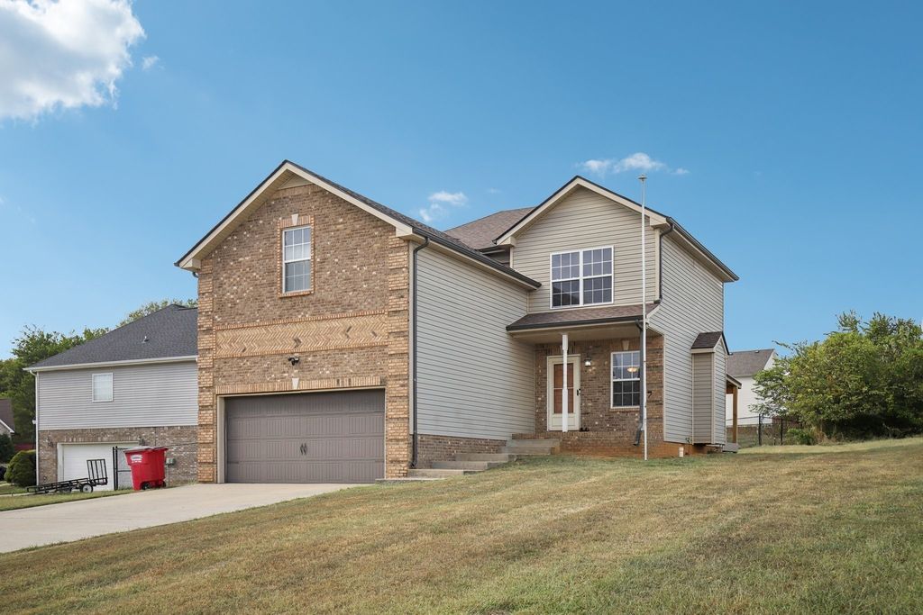 139 Buttermere Dr, Clarksville