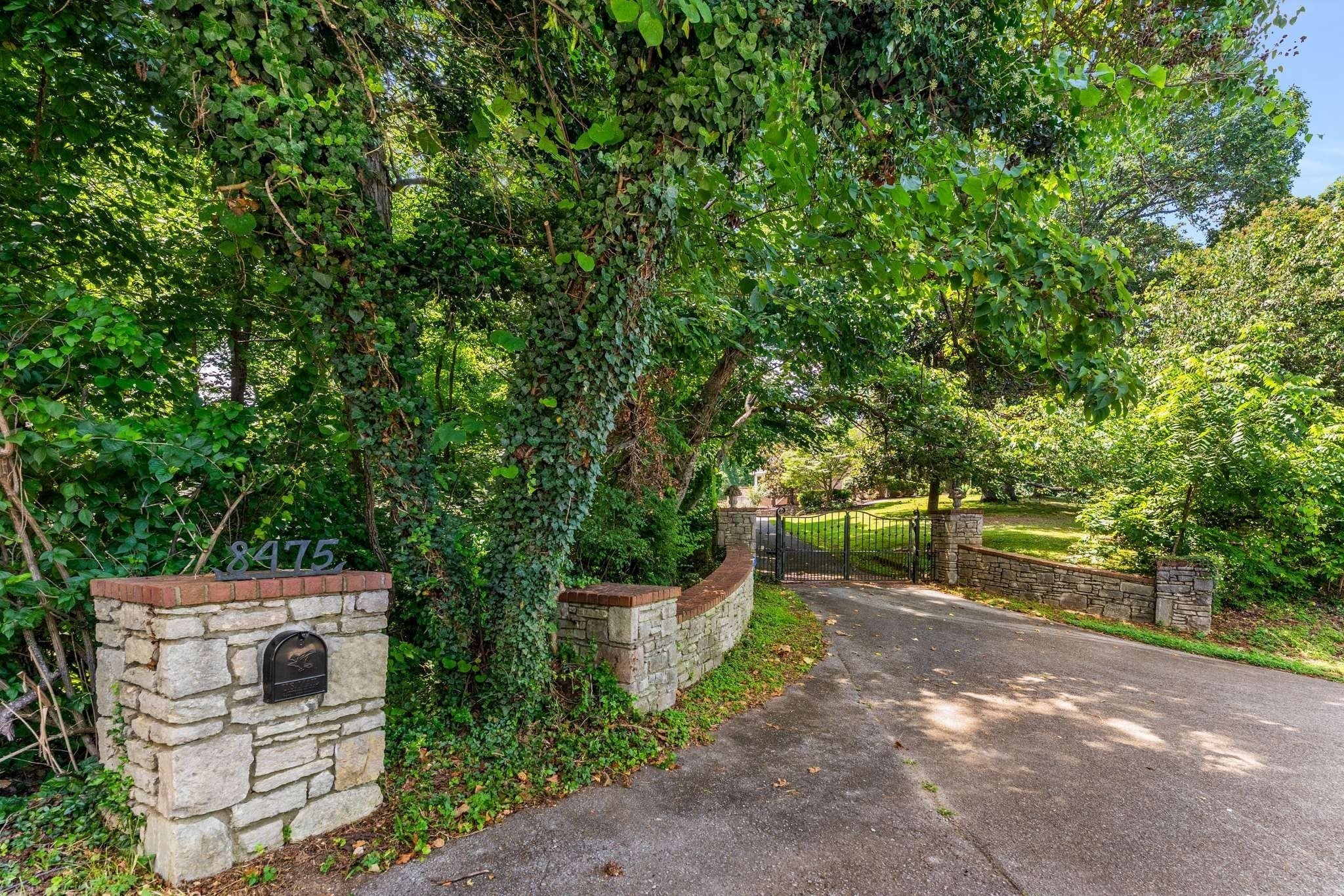 Photo of Listing #3137623