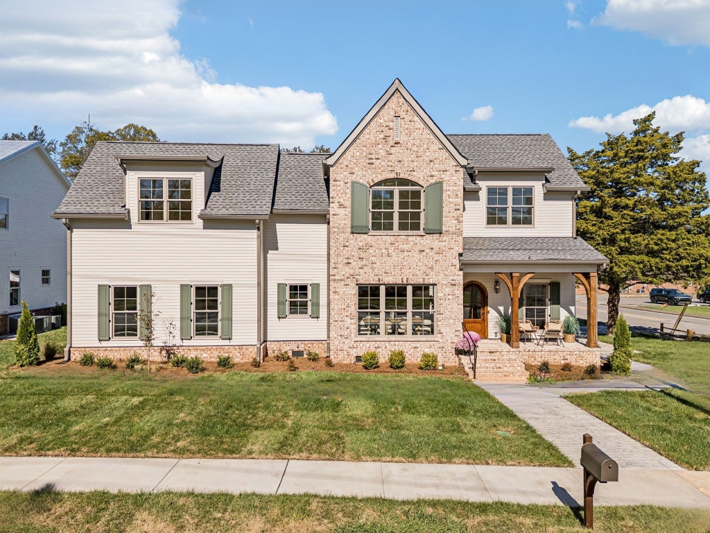 304 Bridge Ave, Murfreesboro