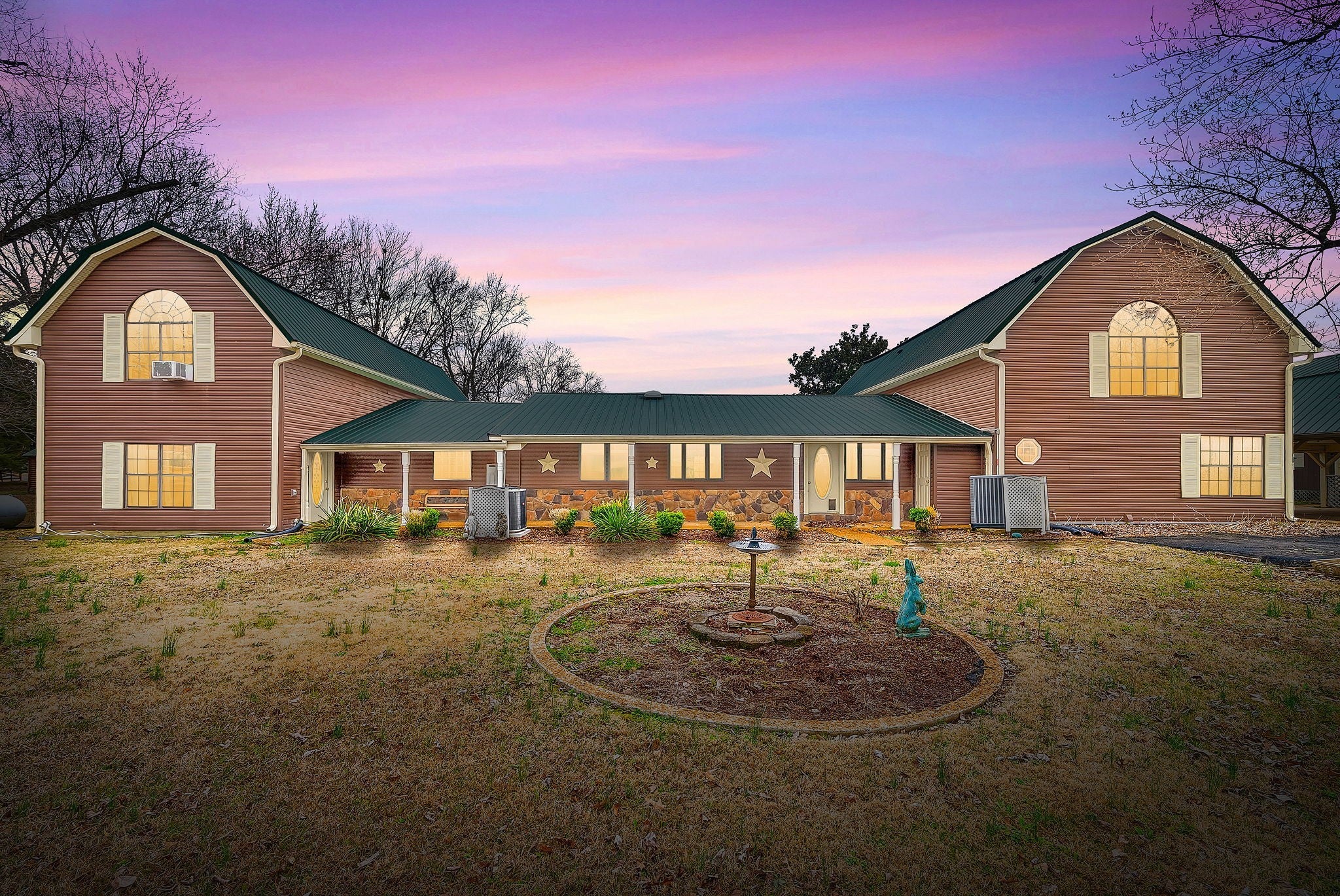 Photo of Listing #3137708